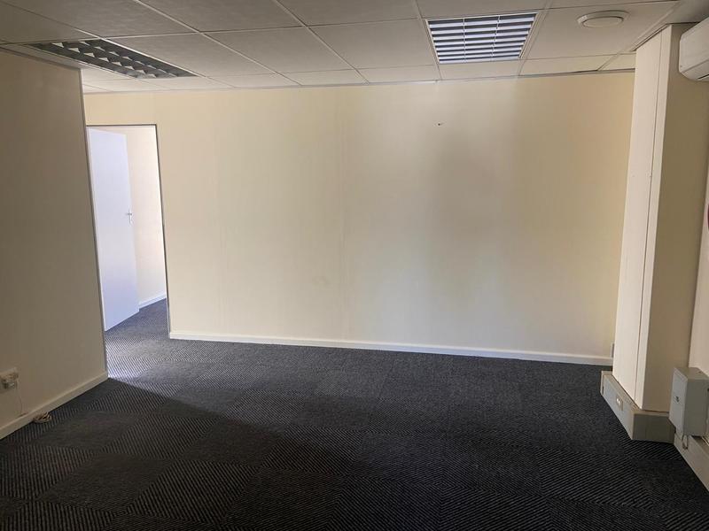 To Let commercial Property for Rent in Newton Park Eastern Cape